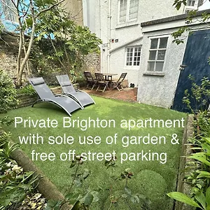Apartment Amazing Apartment, Private Garden, Off Street Parking, Brighton